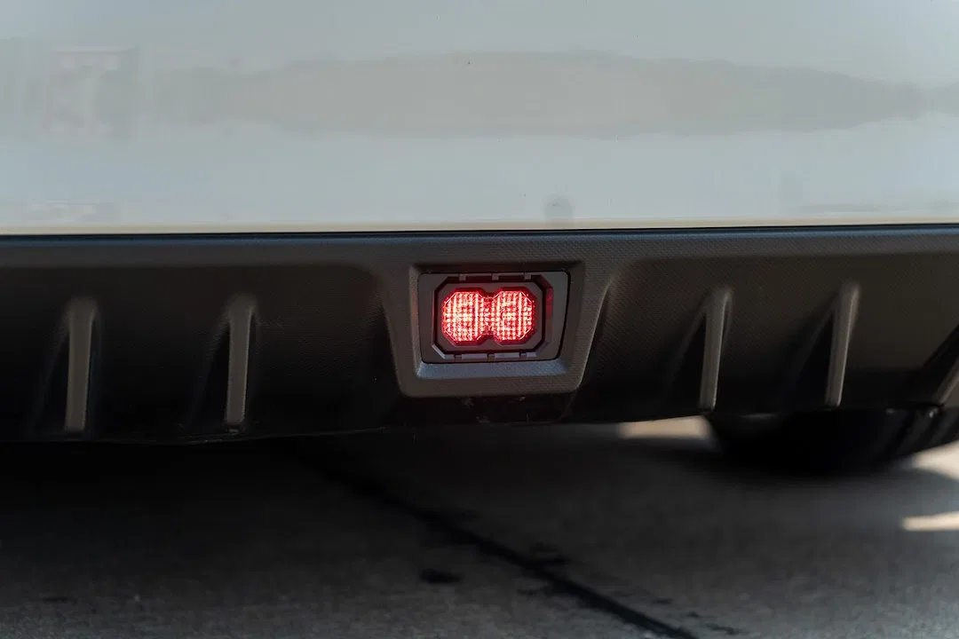 DD8067 – DIODE DYNAMC Backup Light, Bumper Mounted Single White Reverse Light/ Red Running Light/ Re - view 3